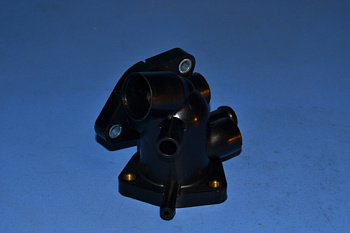 Корпус термостата Камминз 3302 НИЖНЯЯ часть Е-3  (5293669/5264757) !!!